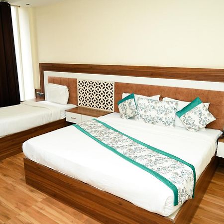 Rayta Hills Resort Nāi 外观 照片